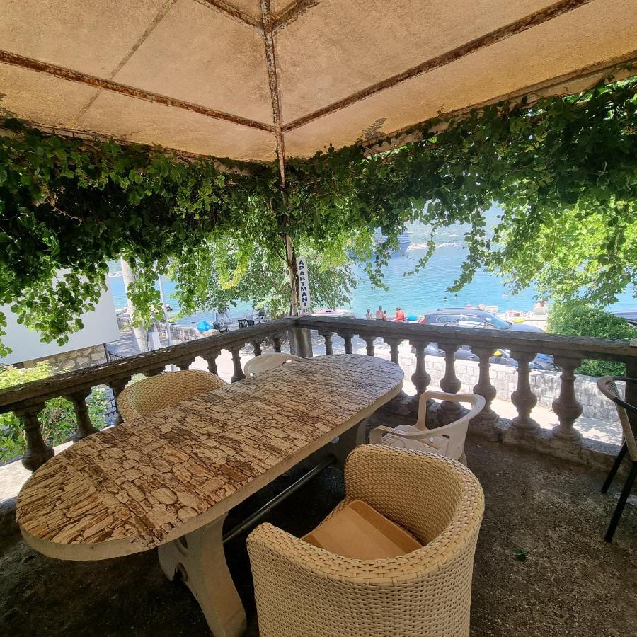 Apartment Jovan2,On The Beach With Free Wi-Fi Kotor Exterior foto